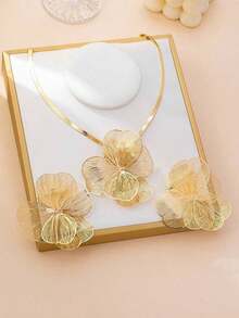 1 Pair Vintage Elegant Metallic Gold Textured Floral Pendant Earrings, Suitable For Women's Daily, Party, Holiday, Gift - Vàng - Xem 6