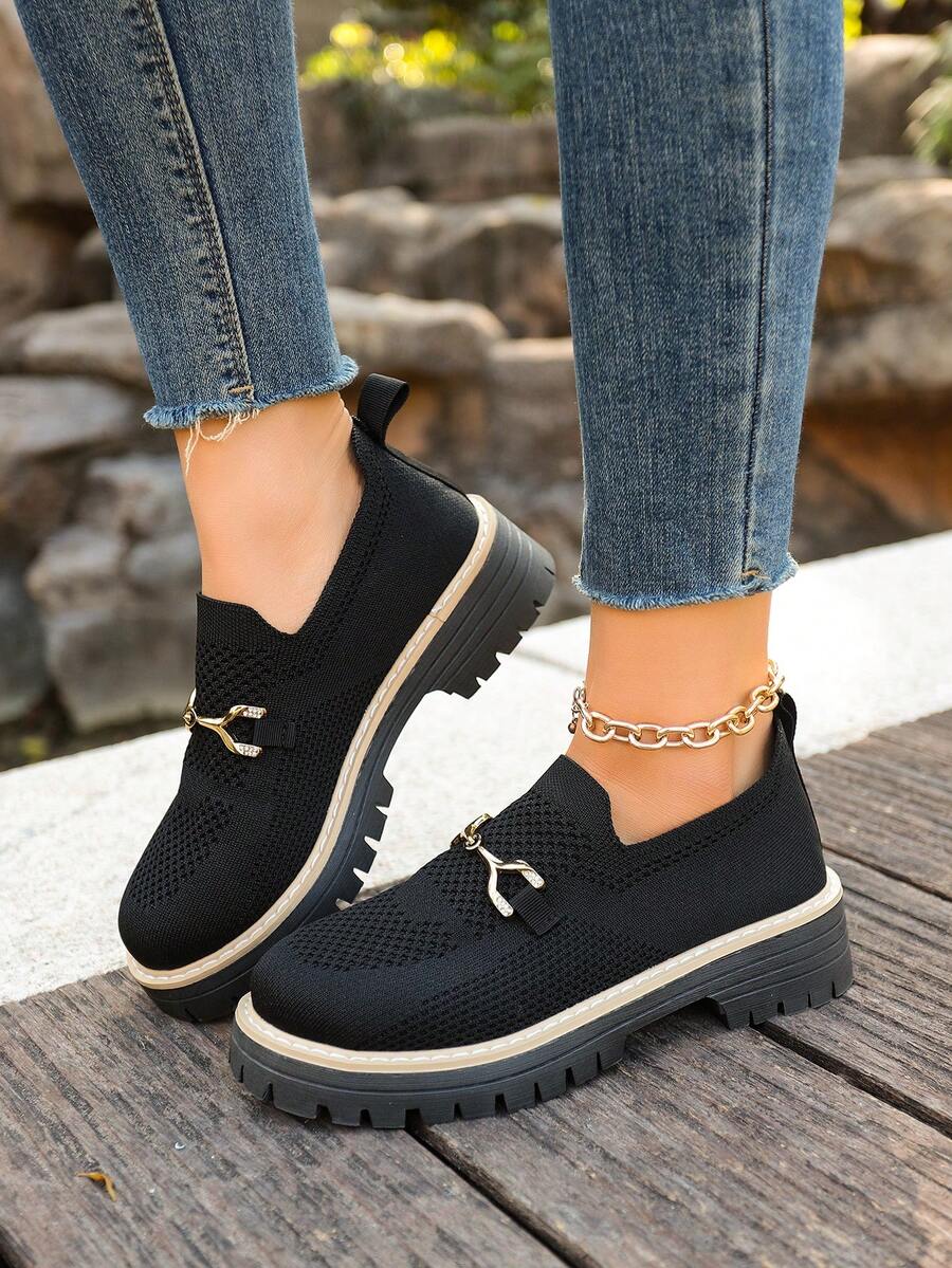 Mocasines versátiles de moda con suela gruesa y cuña para mujer, de estilo elegante y universitario, de tela y con detalles metálicos