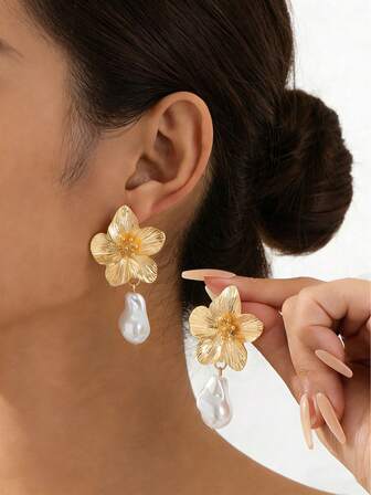 1 Pair Elegant Boho Style Striped Golden Flower & Faux Pearl Dangle Earrings, Suitable For Women's Daily, Party, Date, Ball Outfit, Gift For Valentine's Day, Mother's Day