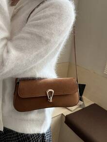 时尚纯色亮面不对称腋下单肩包，百搭优雅简约翻盖手提包，适合购物、收纳钱包，适合年轻女性、大学生、职场新人、上班族女性。也适合办公室、大学、工作、商务、通勤、户外活动、旅行和外出等场合。 - 棕色 - 查看 5