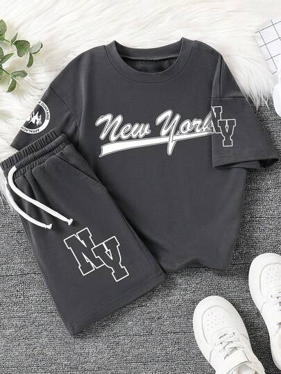 Tween Boy Cartoon Graphic Print Crew Neck Short Sleeve T-Shirt And Shorts Set