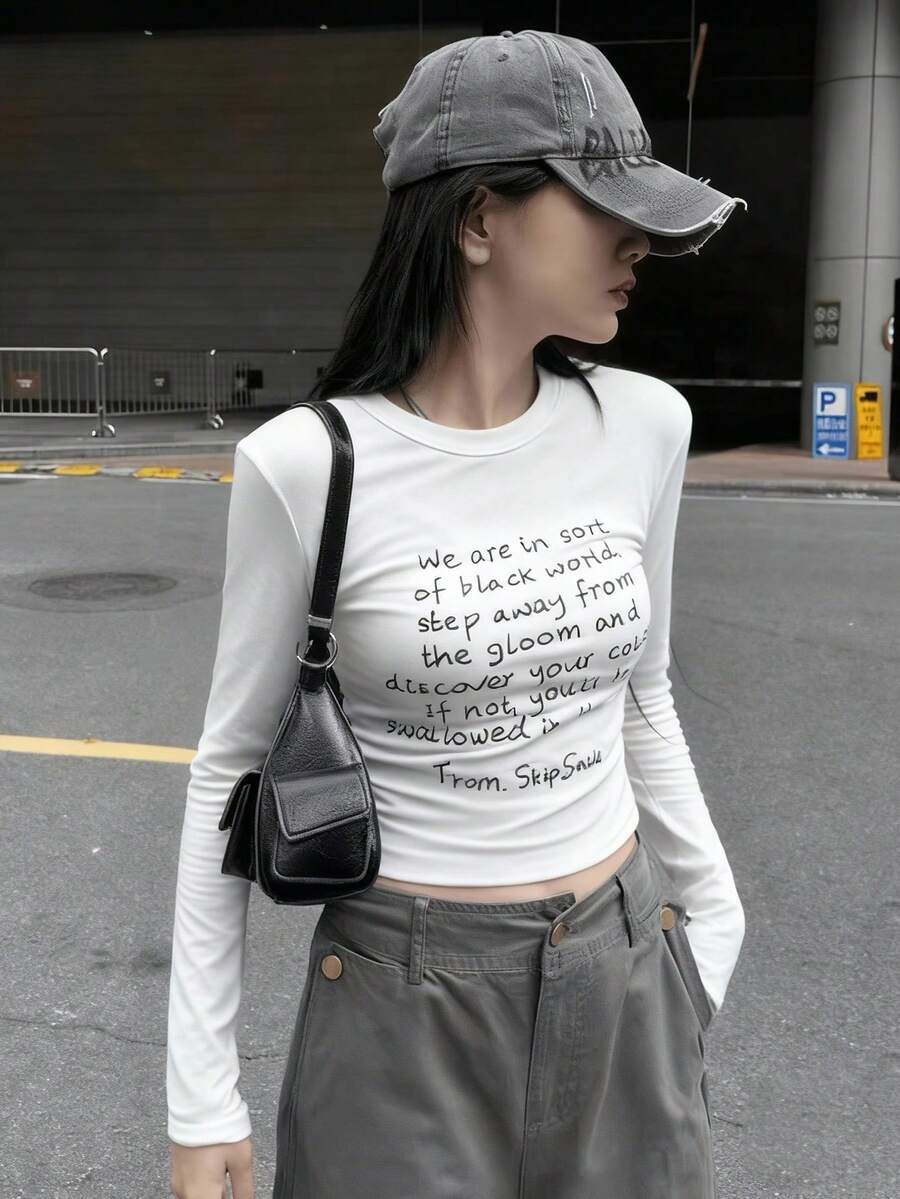 美国辣妹圆领长袖T恤，春秋季新款字母印花，女士修身短款休闲上衣，白色 - 白色 - 查看 1