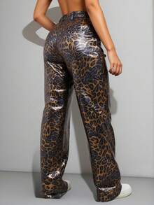 Jeans recto efecto vinil animal print leopardo de alto impacto con acabado brillante, pretina clásica y estilo audaz para outfits modernos y fashionistas - Dorado GMY5955ST - Ver 2