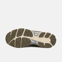 Asics Unisex GEL-NYC Running Shoes, Low-Top 1203A739-300 - Green - View 3