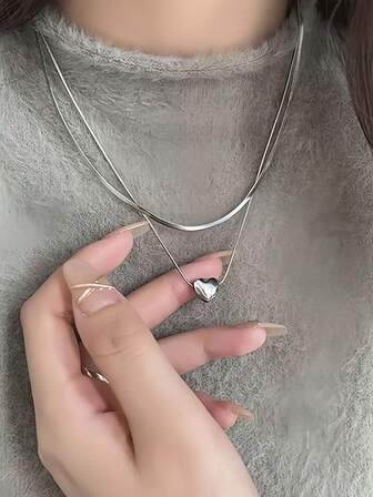 1pc Minimalist Heart Pendant Necklace, Layered Delicate Clavicle Chain, Dainty Necklace For Women Daily Wear