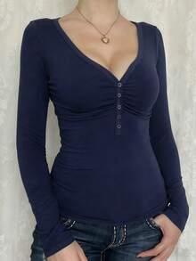 GAOVOT Women's Y2K Casual Everyday Sexy Blue Fitted Long Sleeve V-Neck Top, Suitable For Valentine's Day - Blue - View 3