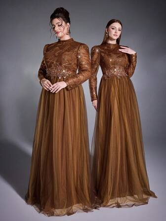 魔幻，新品上市，高领，亮片，华丽，晚礼服，3D立体花卉，层叠设计，透视效果，亮片拼接，长袖，雪纺，适合，舞会、婚礼、派对、婚礼宾客等场合。