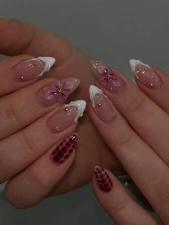 10 piezas Uñas de almendra medianas estilo Y2k Uñas postizas blancas sexy con patrón de serpiente Diseño de flores 3D y perlas doradas Uñas postizas de estilo elegante para uso diario de mujeres y niñas