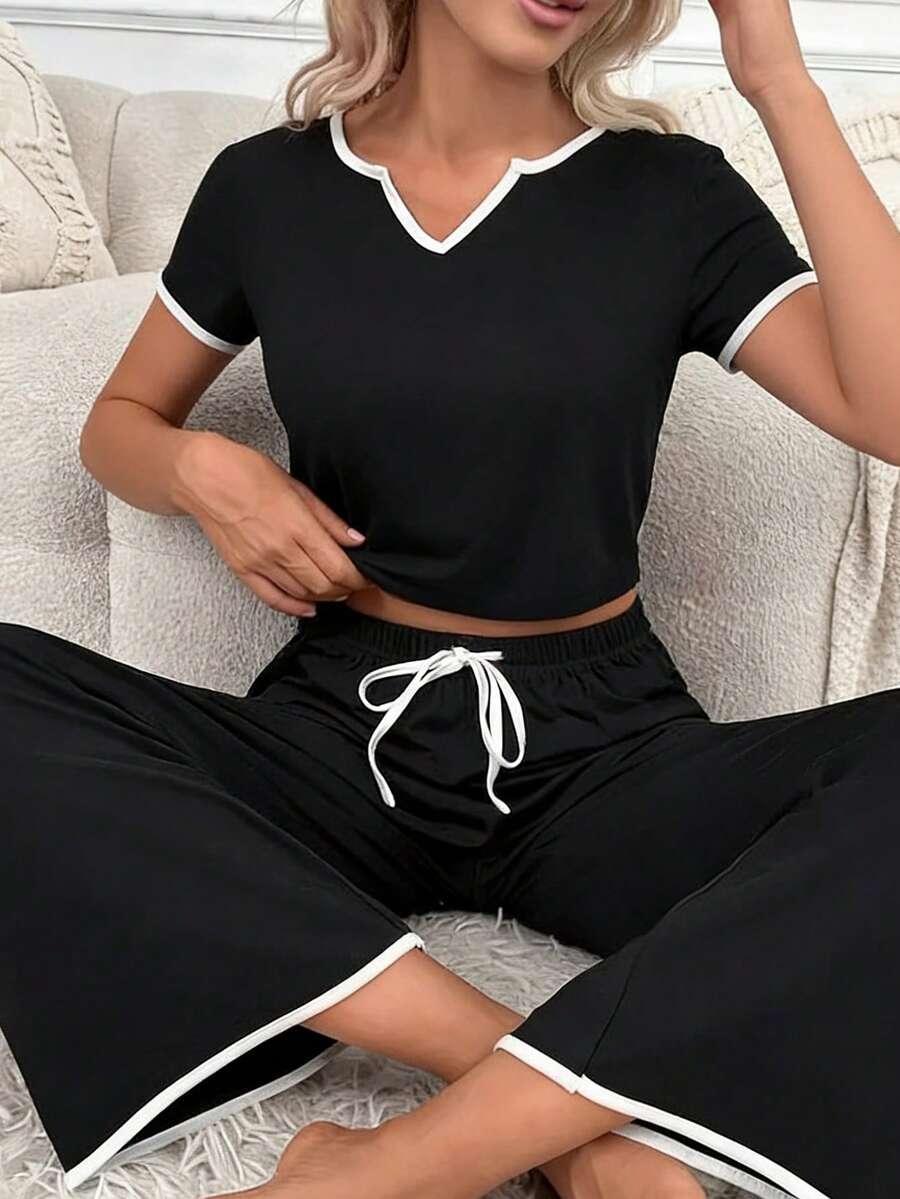 Bộ đồ ngủ nữ phối màu đen trắng, áo tay ngắn cổ chữ V + quần dài, trang phục thường ngày thanh lịch, thích hợp cho mùa xuân. - Đen và trắng - Xem 1