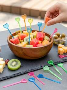 50/100/200pcs Multi-Color Fruit Picks, Heart Fruit Skewers, Toothpicks, Heart-Shaped Cocktail Appetizer Sticks, Food Picks, Sandwich & Beverage Picks, Suitable For Festivals, Parties, Birthdays, Christmas, BBQ Snacks And Family Gatherings