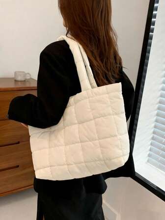Lätt, quiltad tygväska med stor kapacitet för kvinnor för daglig pendling