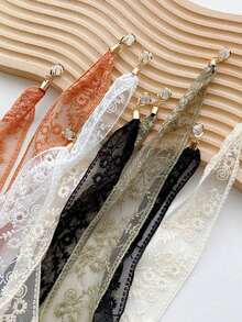 1件雏菊镂空蕾丝发带吊坠头巾颈巾，适合日常佩戴，可作头巾、发带、发箍，是装扮您的理想之选。