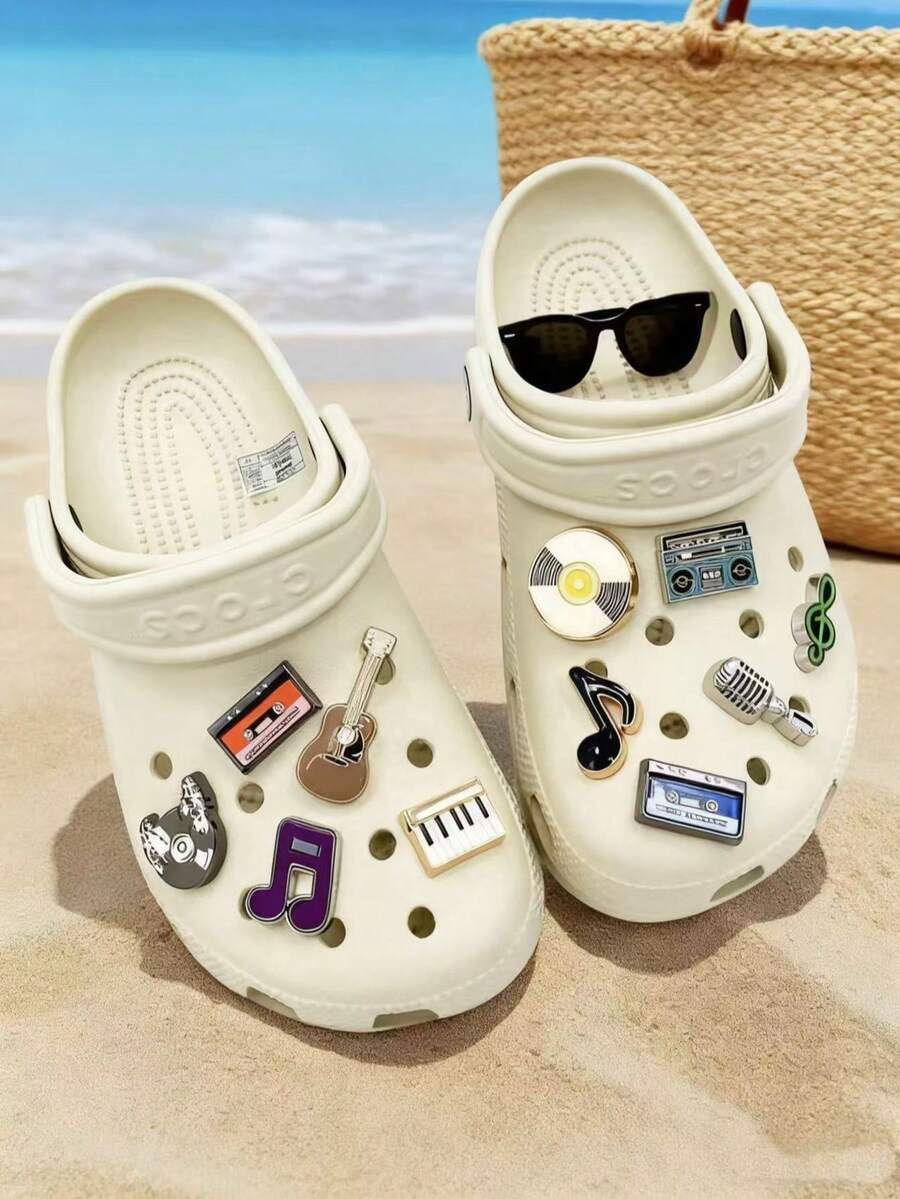 镂空木屐配饰新款新奇洞洞鞋花饰，Pims镂空木屐>Acesoir精致小众配饰Zhibi星星装饰金属音乐系列镂空木屐配饰，男女皆宜，甜美酷炫风格适合音乐爱好者（精致时尚镂空木屐别针>女士11件套） - 彩色 - 查看 1