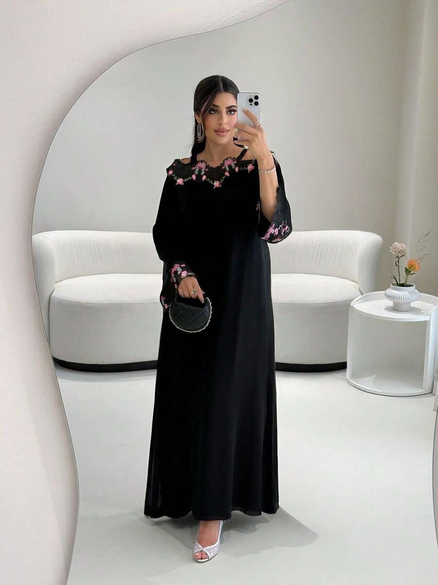 Women's Robe, Luxury Embroidered Trim Ramadan Robe, Elegant Party Dress