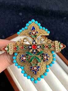 Bộ trâm cài và bông tai kiểu dáng cổ điển, làm thủ công, đính đá men dập nổi hình totem và giả ngọc lam, phù hợp cho phụ nữ mặc hàng ngày và dự tiệc. - Đầy màu sắc - Xem 15