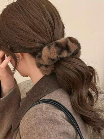 1pc Autumn/Winter Atmosphere Essence! Fluffy Faux Mink Hair Tie For Women, High-End Hair Band, Hair For Women, Stylish Hair Bands, Hair Bands For Women, Hair Bands For Women Stylish,Retro Socialite Leopard Print Plush Large Intestine Headband With Autumn And Winter Atmosphere Hair Accessories, Hair Tie, Ponytail, Hair Rope, Headband Flower