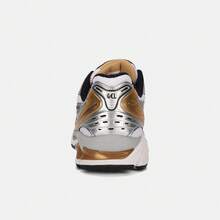 Asics 男士 GEL-KAYANO 14 低帮跑步鞋 1201A019-102 - 灰色 - 查看 4
