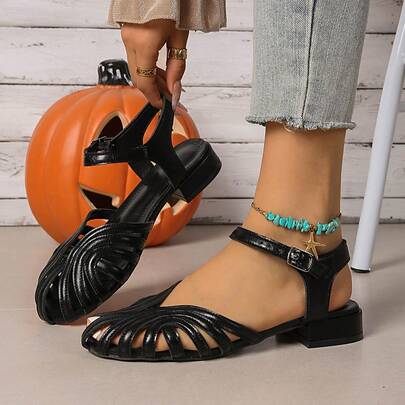 Sandal đế bằng kiểu Pháp cổ điển, dệt thủ công, thoáng khí, thích hợp cho bé gái đi biển hoặc du lịch.