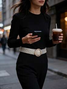 This High-Quality Pearl Belt Is An Ideal Choice For Summer. The Shiny Accessory Can Be Paired With Jeans, Dresses, Swimwear, And Various Pants. It Is Suitable For Weddings, Beach Trips, And Holiday Occasions. - Gold - View 3