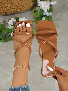 Women's Flat Sandals, Red Sandals, Brown Sandals, Shiny, Square Toe Design, Comfortable & Stylish, Suitable For Vacation & Beach, Slip-On Convenience - Brown - View 14