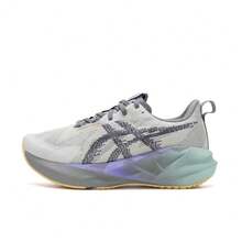 Asics 女士 NOVABLAST 5 CP 低帮跑步鞋 1012B946-100 - 米色 - 查看 1