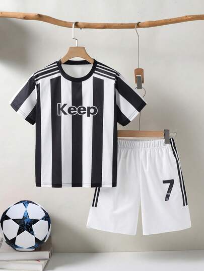 2pcs/Set Tween Boy's Casual Fashion Retro Style Striped "Keep" Letter Graphic Round Neck Short Sleeve T-Shirt And Loose Comfortable "7" Numeric Pattern Shorts Football Uniform Set, Suitable For Outdoor, Back To School, Commute, Social Gathering, Spring/Summer