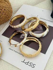 1 Stück Retro Mehrfarbiges Federn Design Metall Armreif, geeignet für den täglichen Arbeitsweg von Frauen, Treffen mit Freunden, romantische Feste, Straßenfotografie, Modeschauen (Die Textur und Farbe des Armbands können vom tatsächlichen Produkt abweichen) - Verschiedenfarbig - Übersicht 6