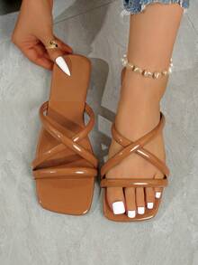 Women's Flat Sandals, Red Sandals, Brown Sandals, Shiny, Square Toe Design, Comfortable & Stylish, Suitable For Vacation & Beach, Slip-On Convenience - Brown - View 17