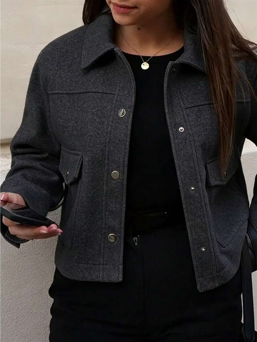 Chaqueta corta regular con bolsillo con solapa, para uso casual y diario, para otoño y primavera - Gris Oscuro - Ver 1