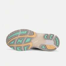 Asics Uniseksowe buty do biegania GEL-KAYANO 14 Low-Top 1203A537-107