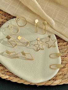 6 đôi bông tai mạ vàng các kiểu dáng khác nhau, phù hợp để đi làm, hẹn hò và nhiều dịp khác. - Vàng - Xem 6