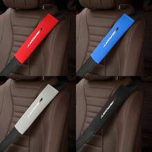 chaohongjia 2 Stück weiche und bequeme Auto Sicherheitsgurt Kissen, personalisierte und modische Sicherheitsgurt Kissen, vier Farben zur Auswahl, geeignet für den Autoeinsatz, frei kombinierbar