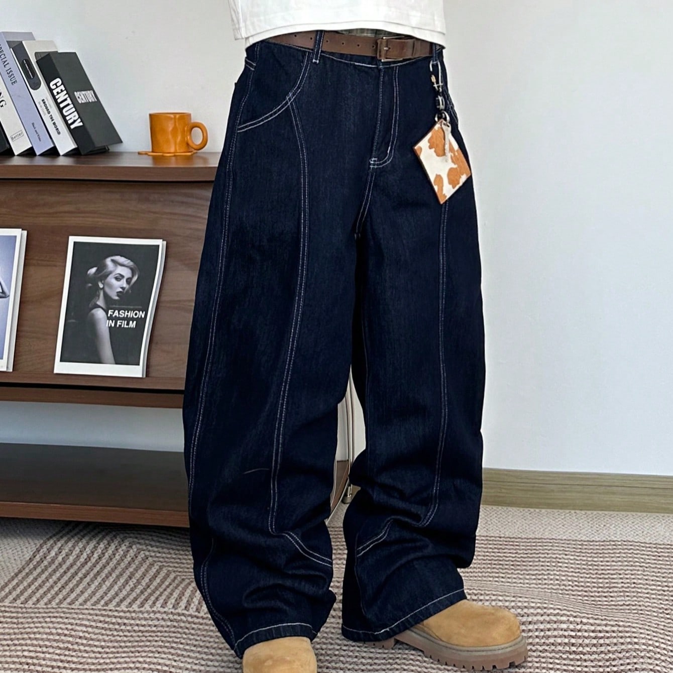 Pieza Jeans de corte relajado y pierna recta con diseño de parche de hoz, estilo unisex (sin cinturón ni accesorios)