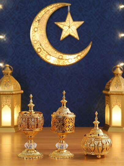 This Luxurious Gold-Colored Ramadan And Eid Al-Fitr Incense Burner, Featuring A Hollowed-Out Design, Is A Fragrant Masterpiece That Brings Joy To The Celebrations Of Ramadan Nights And Eid Al-Fitr, Providing A Rich Spiritual Experience And Adding A Sense Of Authenticity And Luxury To Your Home.