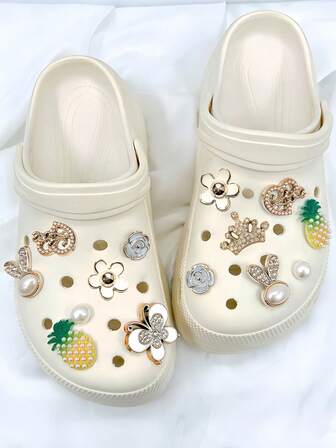 14pcs Pineapple, Rabbit, Heart, Crown, Butterfly, Rose Flower DIY Shoe Charms Set, Suitable For Clogs, Beach Sandals, Flip Flops
