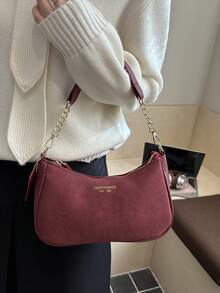Sac bandoulière polyvalent minimaliste de femmes à la mode avec motif lettre, sac à épaule élégant avec chaîne. Convient pour le shopping, le transport du portefeuille, les jeunes femmes, les étudiantes, les débutants de carrière, les cols blancs. Idéal pour le bureau, l'université, le travail, les affaires, les déplacements, les activités extérieures, les voyages et les excursions. - Rouge foncé - Voir 7