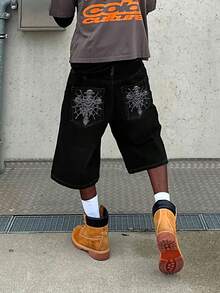 男士水洗黑色轮廓先锋嘻哈街头宽松骷髅刺绣牛仔短裤，春夏季百搭，Emo 风格 - 黑色 - 查看 1