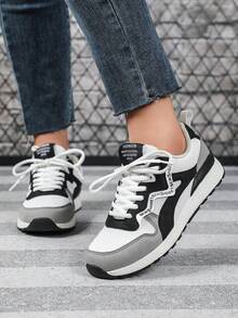 Versatile Neutral Colors, White, Gray And Black Contrast Design, Retro Casual Style, Unisex Sports Shoes, City Training Shoes Series, Suitable For Commuting, Fitness, Travel, Sneaker Style, Round Toe, Low-Top, Breathable, Multi-Function, Holiday Gift, Women Sports Shoes - White, Gray, Black - View 5