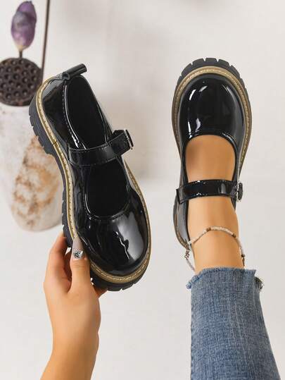 Women's Black Patent Heart-Shaped Buckle Loafers, Thick Sole British Style Leather Shoes, Women's Fashion Casual Round Toe Slip-On Loafers, Thick Sole Women Shoes