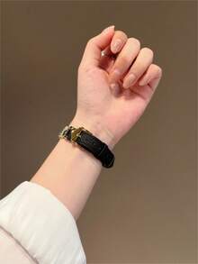 Premium Synthetic Leather Microfiber Watch Band, Compatible With 38/40/41/42/44/45/46/49mm, Suitable For Apple Watch Ultra/Se11/10/9/8/7/6/5/4/3/2/1 - Black Gold - View 6