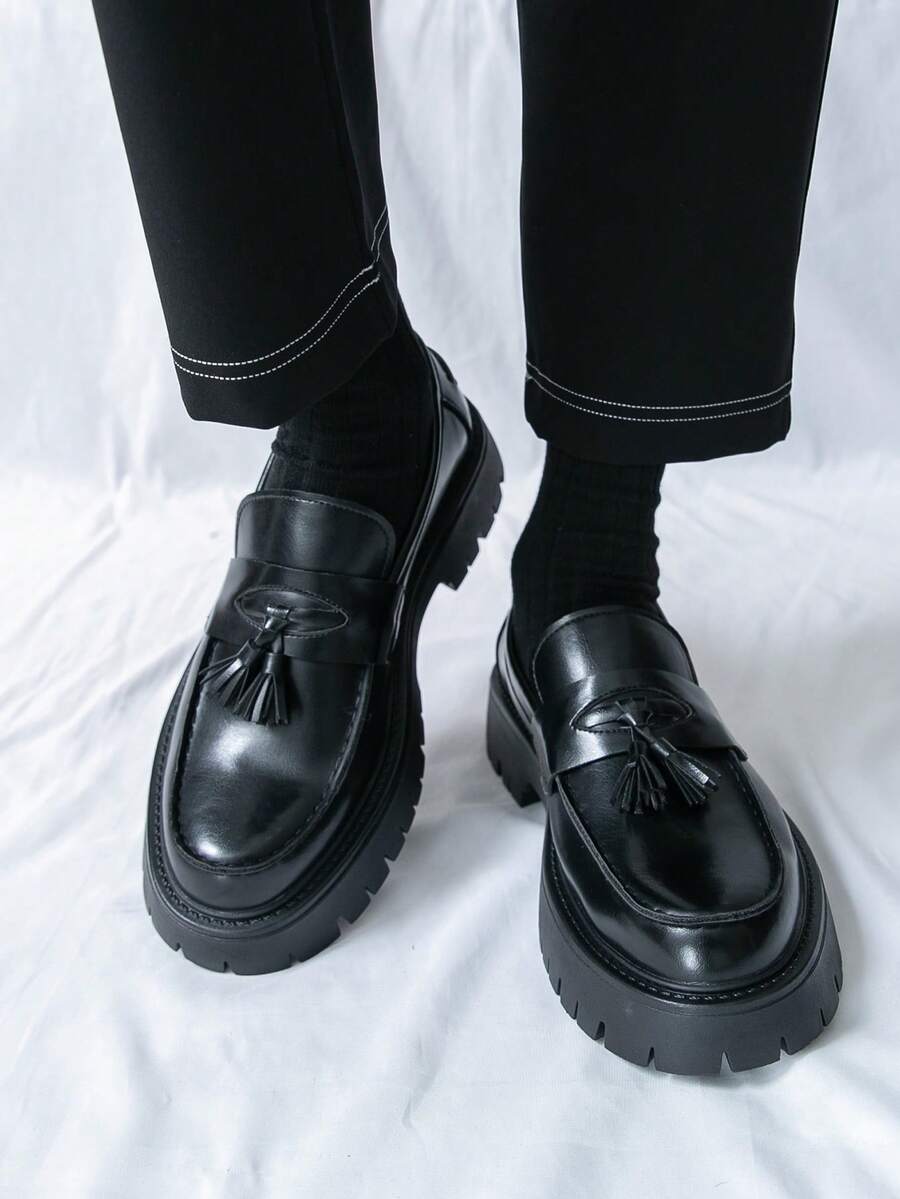 Men's Fashion Fringe-Trimmed Chunky-Soled Slip-On Loafers Luxurious Round-Toe Design Thick-Soled Slip-On Dress Shoes With Slip-Resistant Soles Casual Low-Heel Business Shoes For Office Wear - 黑色 - 查看 1