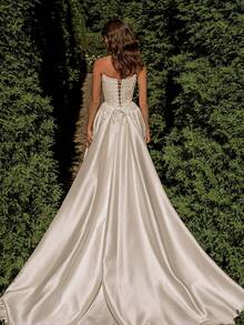 Elegant Strapless A-Line White Wedding Dress With High Slit And Open Back – Luxe Floor-Length Bridal Gown With Flowing Silhouette And Cathedral Train, Perfect For Weddings, Christmas, Halloween, Balls, Birthday Celebrations, And Special Events. Suitable For Ceremonies, Parties, Vacations, Formal Gatherings, Evening Galas, Prom Dresses, Homecoming Dresses, Cocktail Events, Bridal Party Attire, Wedding Guest Outfits, And Graduation Occasions. - 白色 - 查看 2
