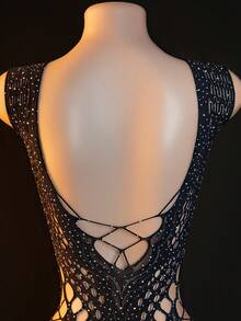 Body de lencería sin mangas con espalda cruzada, de malla negra con lentejuelas y elástico sexy - Negro - Ver 4
