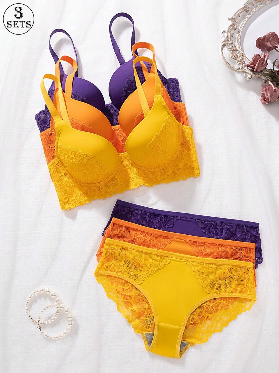 6件套蕾丝边女士内衣套装，三角裤，职业装设计，钢圈文胸强力提拉支撑，塑造圆润丰满的胸型，舒适贴身的三角裤采用三排钩扣设计，适合职业女性日常穿着。