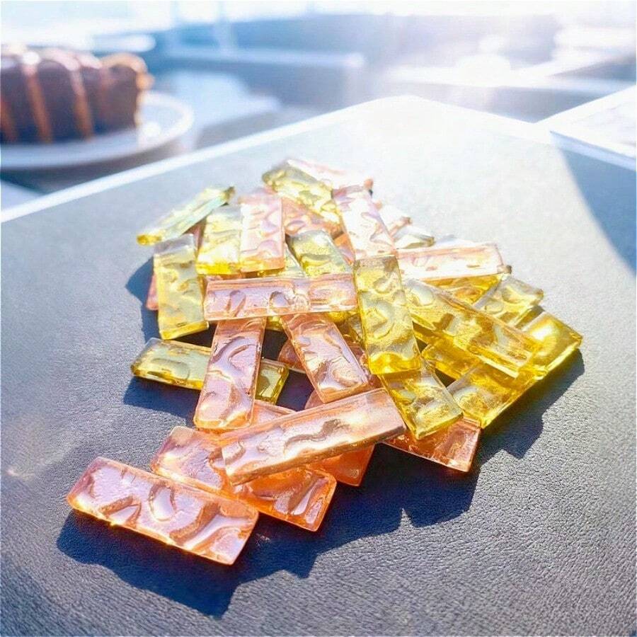 100g/Pack Sunflower Textured Mosaic Glass Bricks, Electroplated Concave-Convex Surface, Mixed Gold And Pink, Suitable For Home Decor, Space, Mirror Decoration, Handicraft, Outdoor Decoration, Craft Decoration, Art Decoration, Scene Decoration, Wall And Bar Decoration, DIY Jewelry Making, Soluble Glass Material