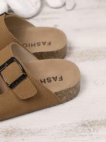Summer New Kids Anti-Slip Soft Bottom Double Buckle Simple Fashion Flat Slippers Beach Sandals, Suitable For Beach Vacation - Brown - View 6