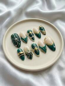 Biến đổi bộ móng của bạn – Bộ 10 móng giả thủ công Y2K Thu/Đông dáng hạnh nhân, màu xanh ombre chấm bi, đầu móng kiểu Pháp với họa tiết hoa vẽ tay và giọt nước mạ bạc 3D dập nổi, điểm nhấn dây chuyền, ngọc trai và hạt bạc 3D, bộ móng có thể tháo rời và tái sử dụng (bao gồm keo dán móng và dũa móng) – Móng trắng sáng phong cách Gothic thanh lịch dễ thương cho Giáng sinh. Phụ kiện làm móng - màu xanh lá - Xem 2