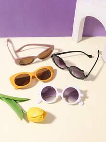 一套4副，男女童款（4-12岁），俏皮猫眼和圆形镜框，清新时尚的聚碳酸酯材质眼镜，适合日常穿搭和摄影。 - 彩色 - 查看 8