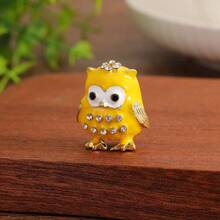 1 Piece Cute Owl Jewelry Box - Decorative Trinket Storage Organizer Small Accessory Desktop Ornament, Exquisite Practical Home Decor, Suitable For Daily Use, Valentine's Day Gift, New Year Gift, School, Home Use, Outdoor Activities, Gift For Friends - 5050 Yellow - View 2