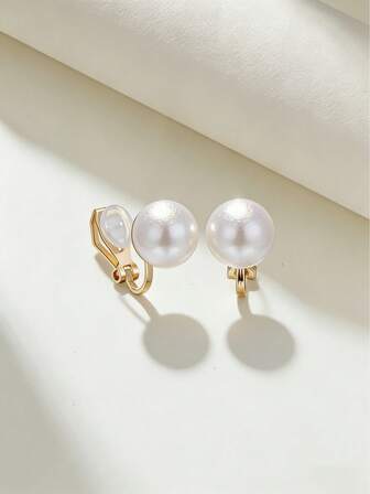 1 Pair Elegant 14K Gold Plated Silver & Gold-Toned & Soft Rubber AAA+ CZ, Faux Pearl & Multi-Shape Design Clip-On Earrings For Women - Ideal For Daily Wear, Party & Holiday GiftsSilver & Gold-Toned